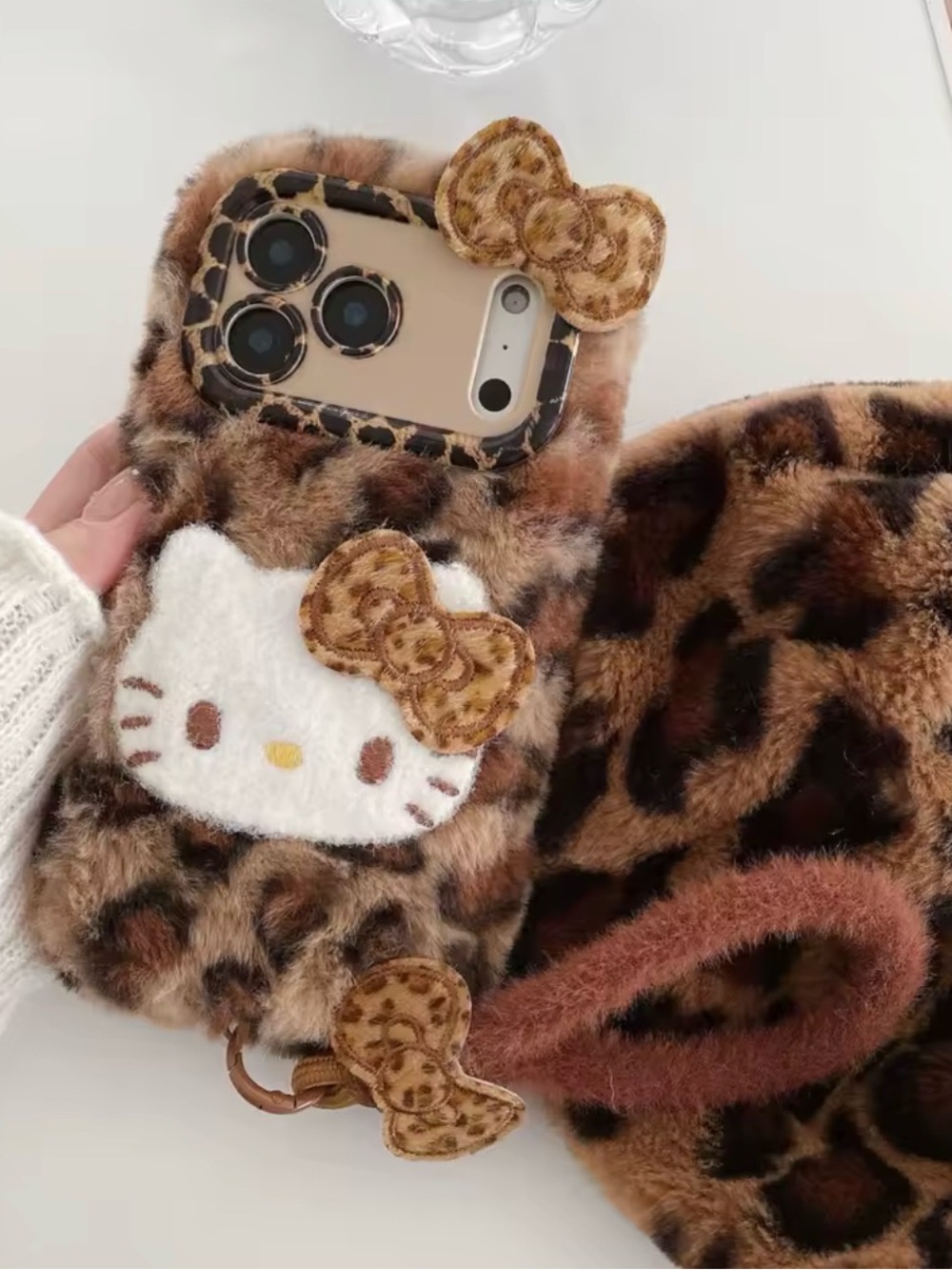 Hello Kitty Leopard Fur Phone Case with Bow Accents - Brown Iphone 17 Pro Max